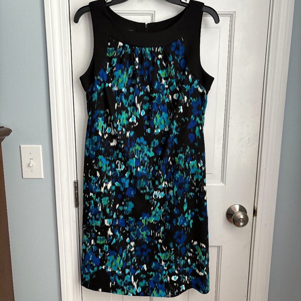 Perfect casual dress!  Size 10.